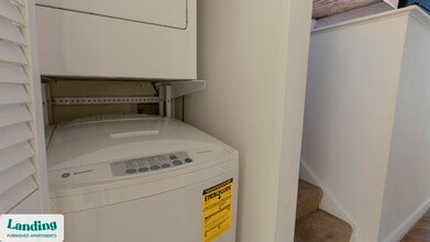 121 S Fremont Ave in Baltimore, MD - Foto de edificio - Building Photo