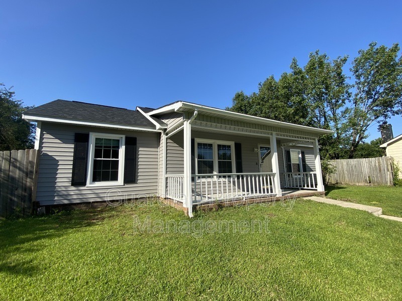 5567 Windy Knoll Pl in Fayetteville, NC - Building Photo