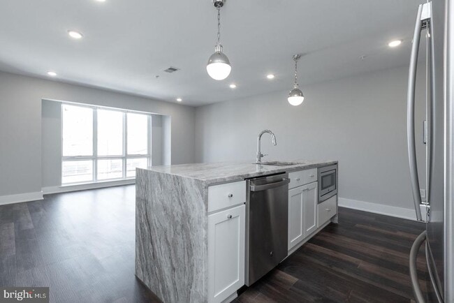 property at 711 N 16th St