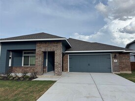 216 Jeffers in Kyle, TX - Building Photo