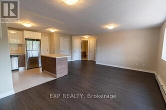 375 Scott St in St Catharines, ON - Building Photo - Building Photo