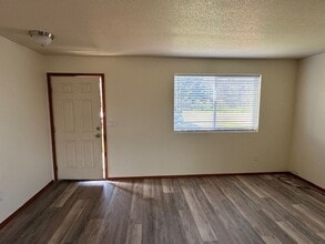 3524 Britt Ave in Medford, OR - Building Photo - Building Photo