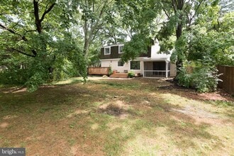 515 Aspen Dr in Herndon, VA - Building Photo - Building Photo