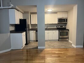 107 Columbia Rd, Unit B Apartamentos