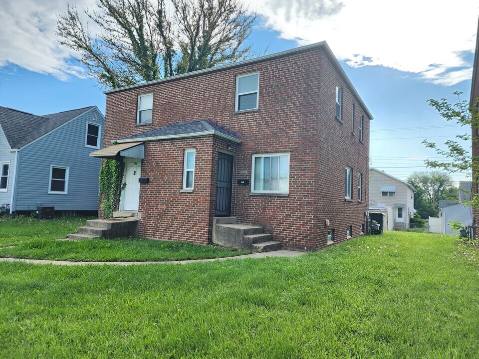 740 S Harris Ave in Columbus, OH - Building Photo