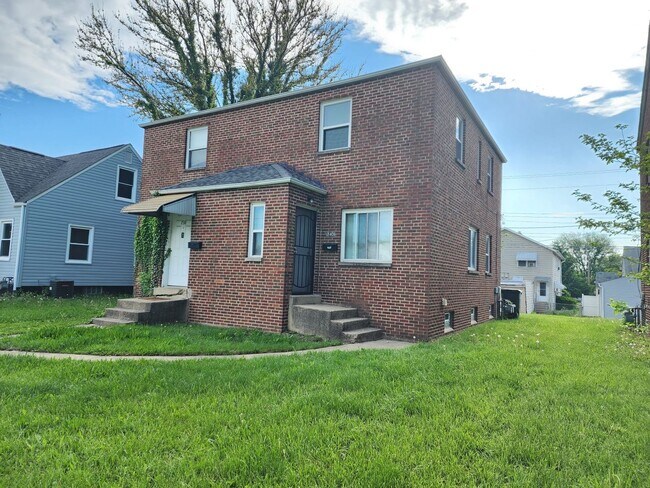 property at 740 S Harris Ave