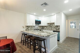 23 N Ocean Palm Villas in Flagler Beach, FL - Foto de edificio - Building Photo