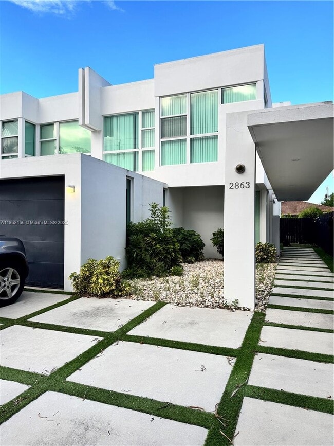 property at 2863 SW 36th Ct