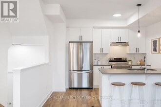 182 Visor Private in Ottawa, ON - Building Photo - Building Photo