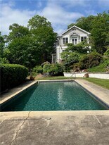 4 Ansley Dr NE in Atlanta, GA - Building Photo