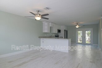 1322 Miramar St in Cape Coral, FL - Building Photo - Building Photo