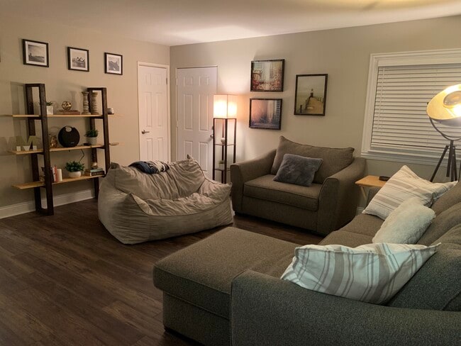 436 N Gerard Ave in Villa Park, IL - Building Photo - Building Photo