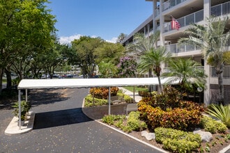 Palm-Aire Oaks Lane Building 68 in Pompano Beach, FL - Building Photo - Building Photo