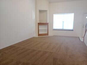 1729-1731-1731 Louise Cir in Columbia, MO - Building Photo - Building Photo