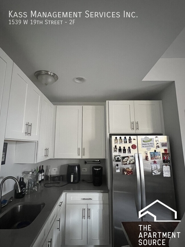 1539 W 19th St, Unit 1F