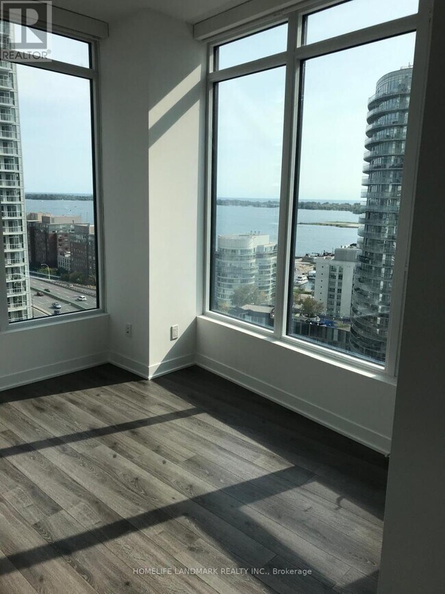 property at 70-2270 Queens Wharf Rd