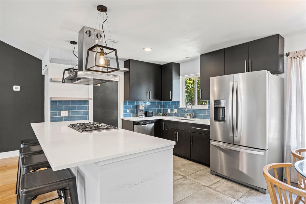 9601 Newfoundland Cir in Austin, TX - Building Photo