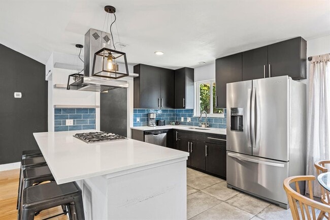 9601 Newfoundland Cir