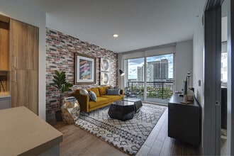 Novo Las Olas in Fort Lauderdale, FL - Building Photo - Building Photo