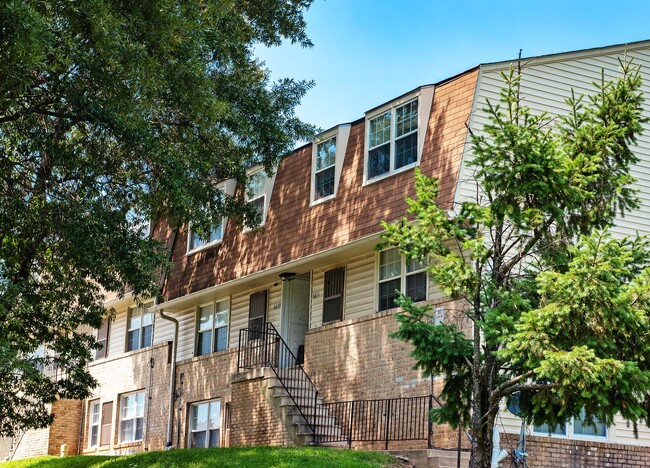 Pleasantview in Baltimore, MD - Building Photo - Building Photo