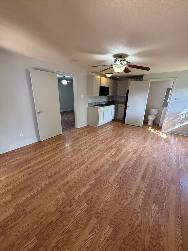 5520 Menard Ave in Galveston, TX - Building Photo - Building Photo