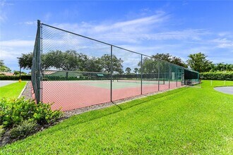 589 Lambton Ln in Naples, FL - Building Photo - Building Photo