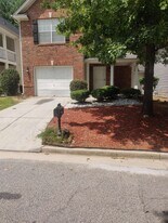 679 Shadow Lake Dr in Lithonia, GA - Building Photo