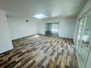 8530 Gothic Ave in Los Angeles, CA - Building Photo - Building Photo