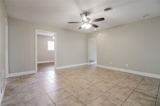 734 Dunhill Dr in Orlando, FL - Building Photo - Building Photo