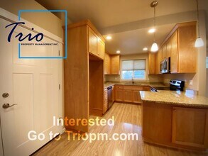 3323 Willakenzie Rd in Eugene, OR - Building Photo - Building Photo