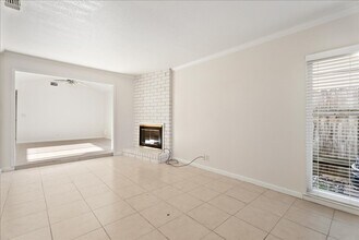 6830-6830 Concert Way in Sacramento, CA - Foto de edificio - Building Photo