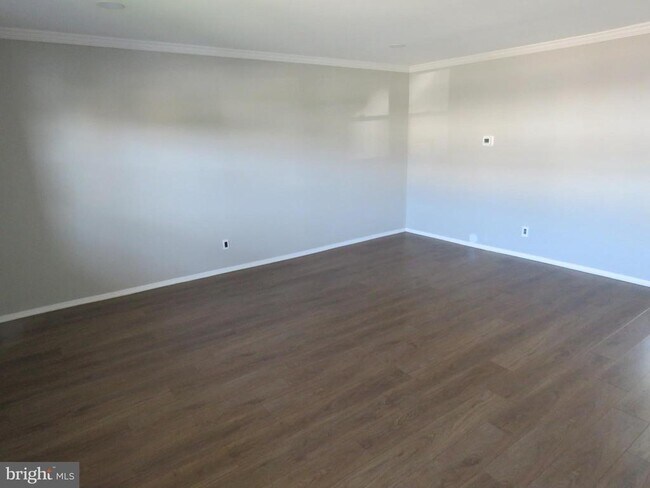 3207 Fairdale Rd in Philadelphia, PA - Building Photo - Building Photo