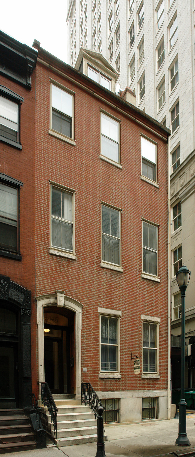 1417 Spruce St in Philadelphia, PA - Foto de edificio - Building Photo