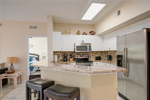 15605 Ocean Walk Circle in Ft. Myers, FL - Building Photo