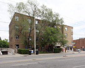 Baymoore Apartments in Toronto, ON - Building Photo - Building Photo