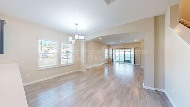 1833 Mathews Manor Dr in Jacksonville, FL - Building Photo - Building Photo