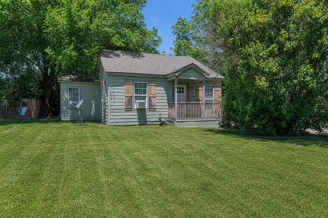 property at 2725 Baylor Ave