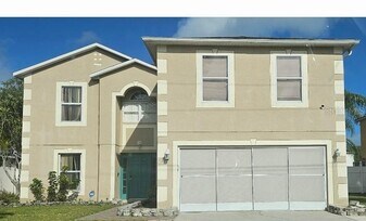105 Caterham Way in Kissimmee, FL - Building Photo