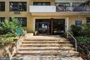 3601 Wisconsin Ave NW in Washington, DC - Building Photo