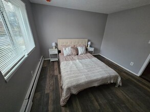 13430 Euclid Ave in East Cleveland, OH - Building Photo - Building Photo