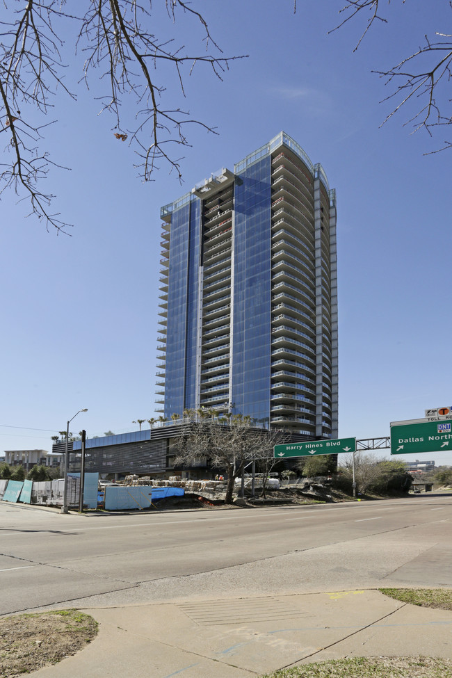 Bleu Ciel in Dallas, TX - Foto de edificio - Building Photo