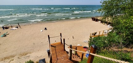 2405 Lakefront Dr in Holland, MI - Building Photo - Building Photo