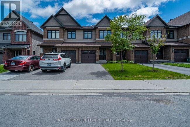 property at 71 Fallengale Cres
