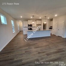 273 Pansy Pk in Clayton, NC - Building Photo - Building Photo