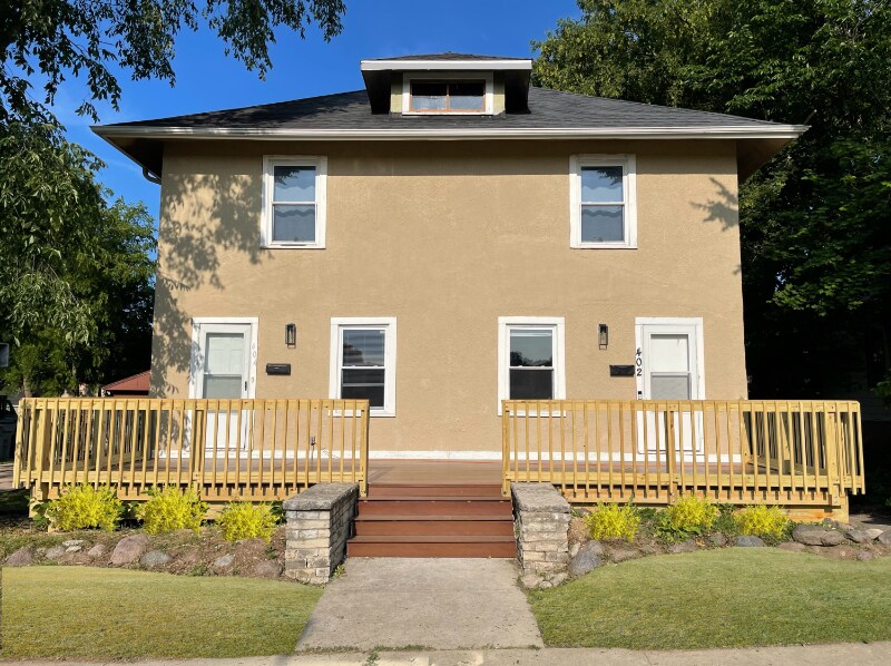404 N 64th St in Milwaukee, WI - Building Photo