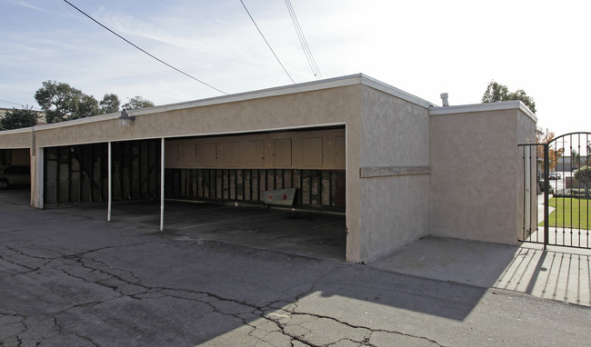 Civic Center Apartments in Brea, CA - Building Photo - Building Photo