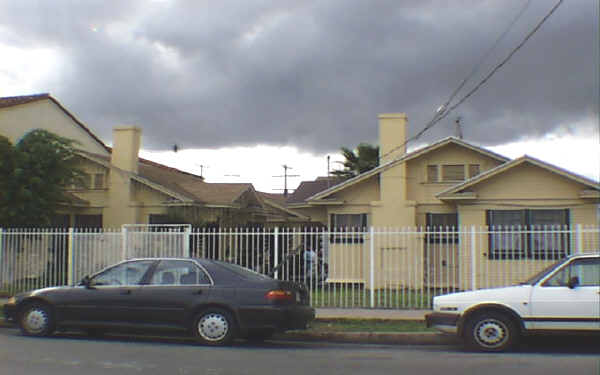 1061-1065 N Normandie Ave in Los Angeles, CA - Building Photo - Building Photo