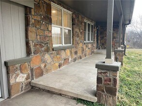 4600 E Huntsville Rd in Fayetteville, AR - Building Photo - Building Photo