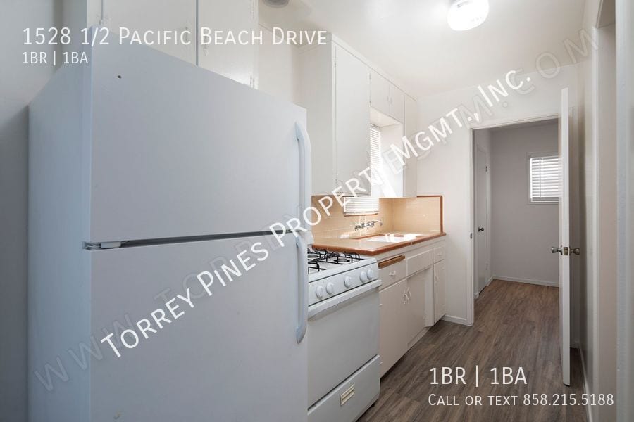 1528 1/2 Pacific Beach Dr in San Diego, CA - Building Photo