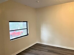 37411 Magnolia Ave in Dade City, FL - Foto de edificio - Building Photo